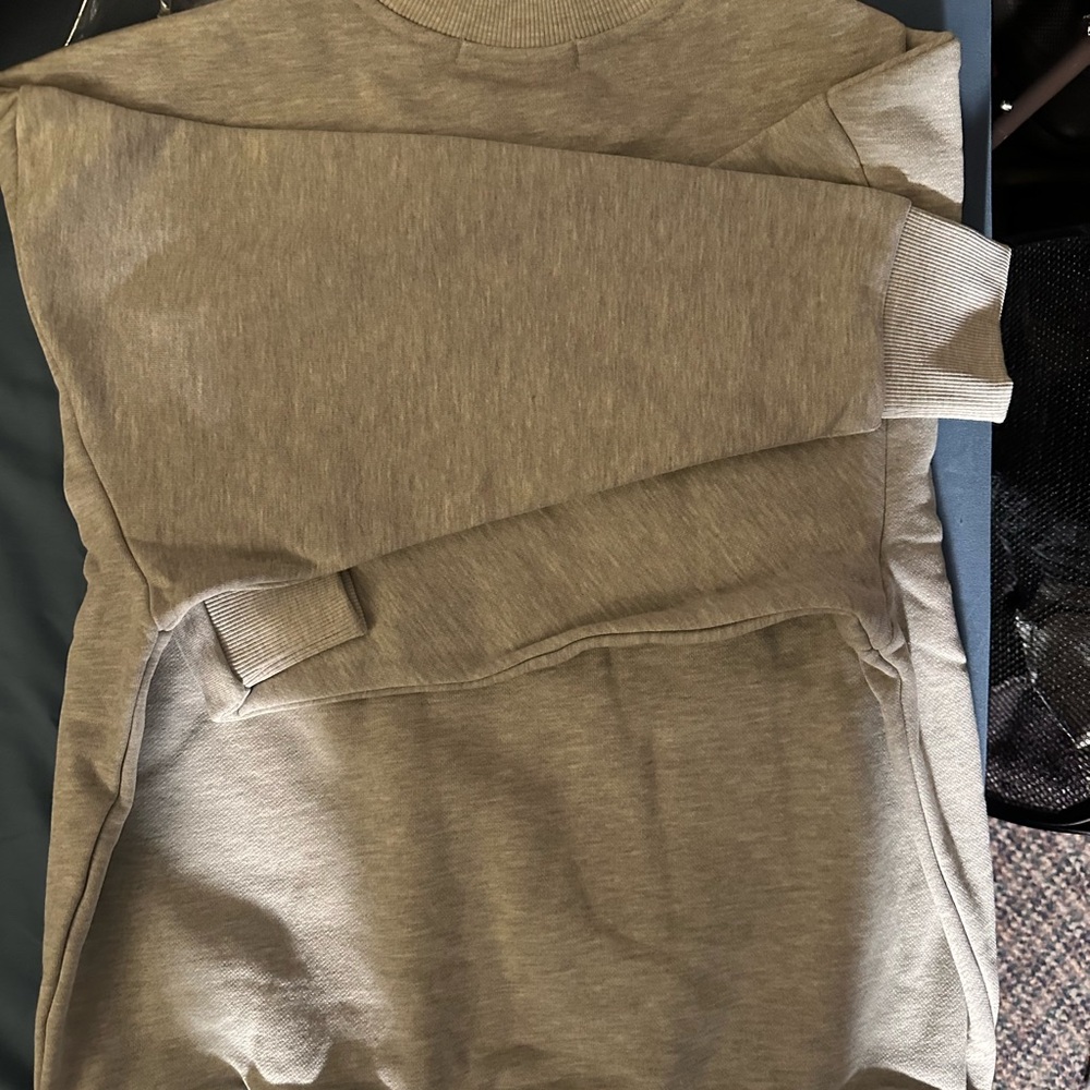 Favorite Daughter Collegiate Sweatshirt - Picture 6 of 8